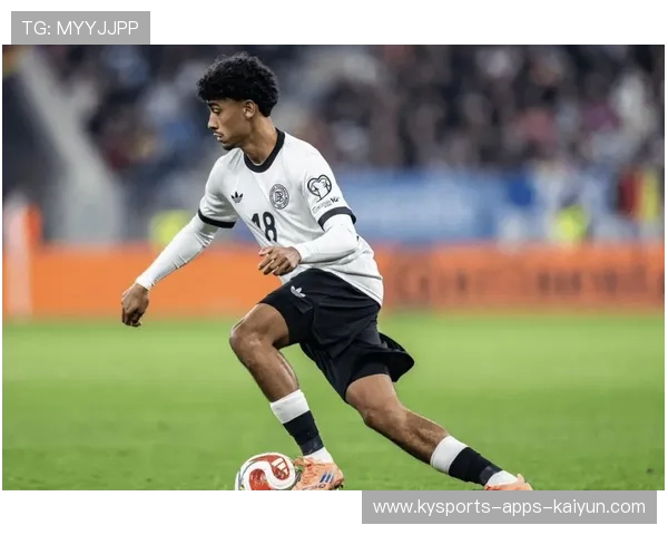 法兰克福边卫布朗即将转会，豪门俱乐部竞相追逐，法国后卫布兰科集锦