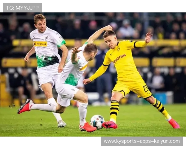 德甲多特前场压制奏效,比分短时被拉开 德甲多特前场压制奏效,比分短时被拉开