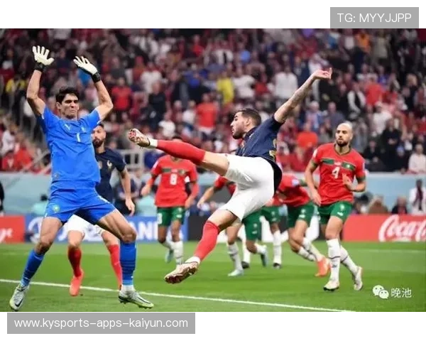 拜仁慕尼黑直塞渗透迅速击穿中央大片空档