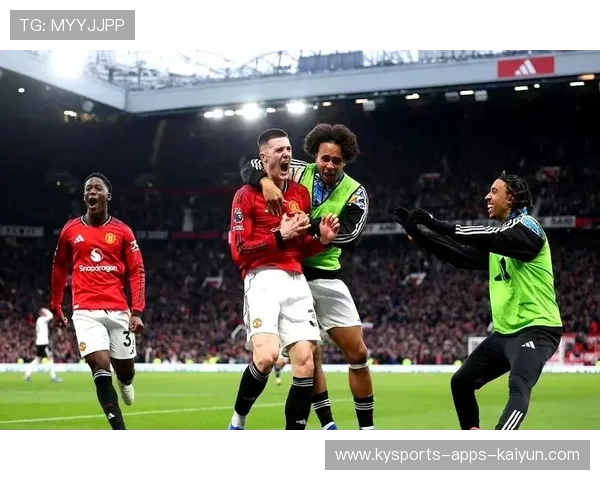 曼联锋线在比赛中展现强大杀伤力 曼联锋线在比赛中展现强大杀伤力